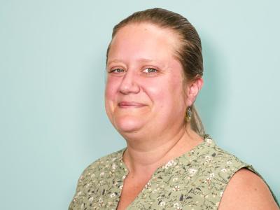 jen-caster-headshot
